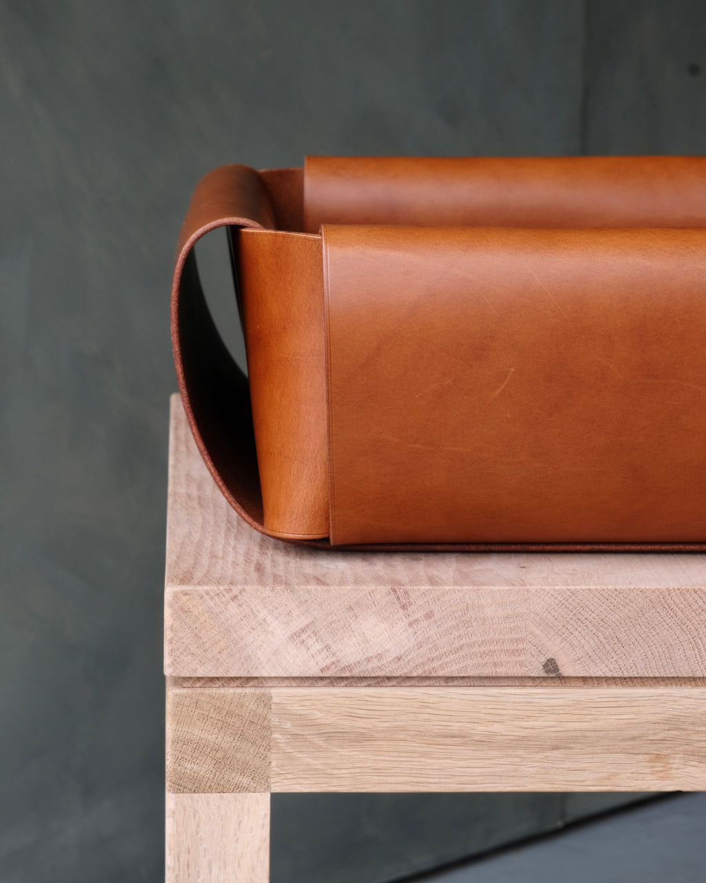 ASSEMBLY Leather Tray - Medium