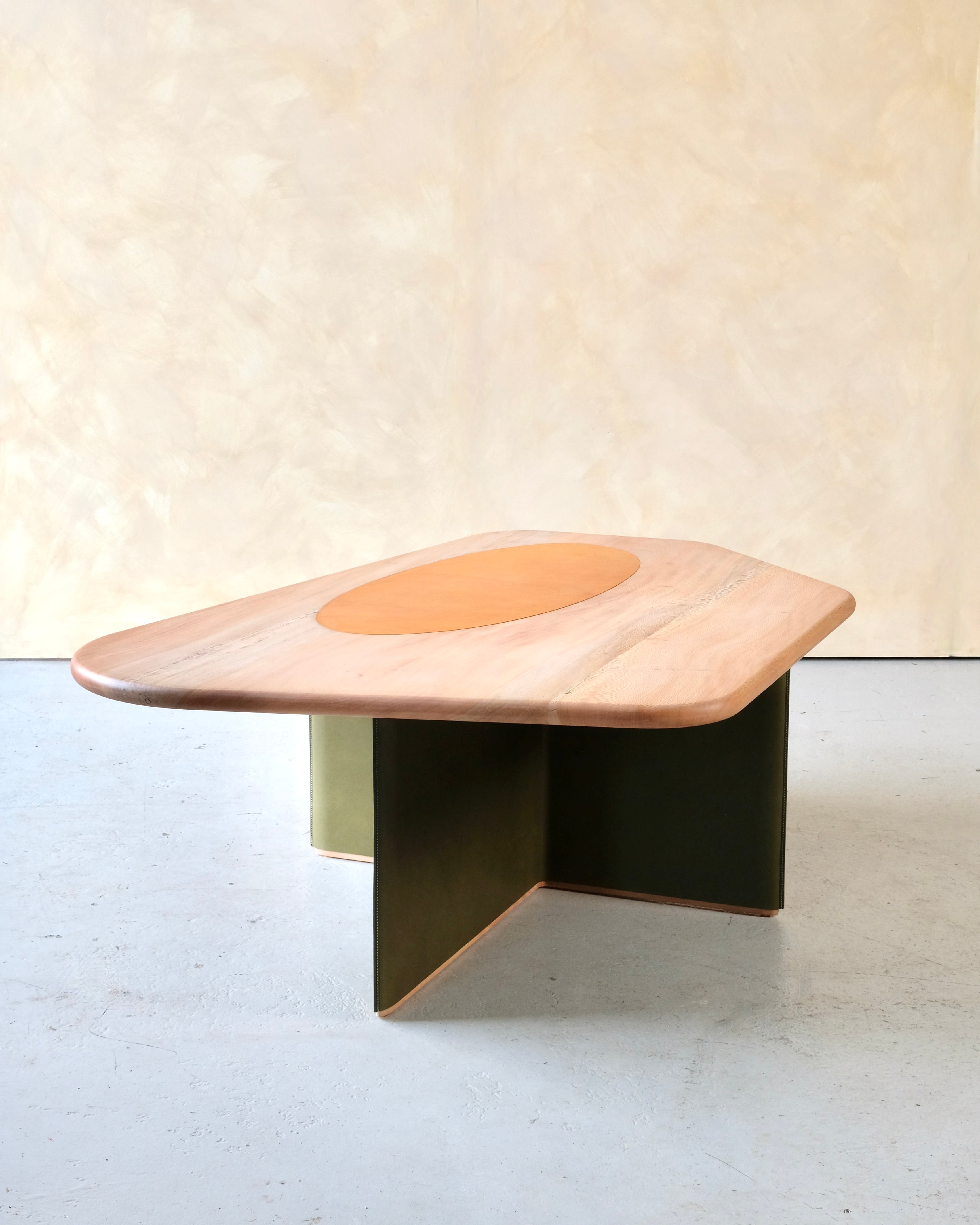 LAY - Coffee Table