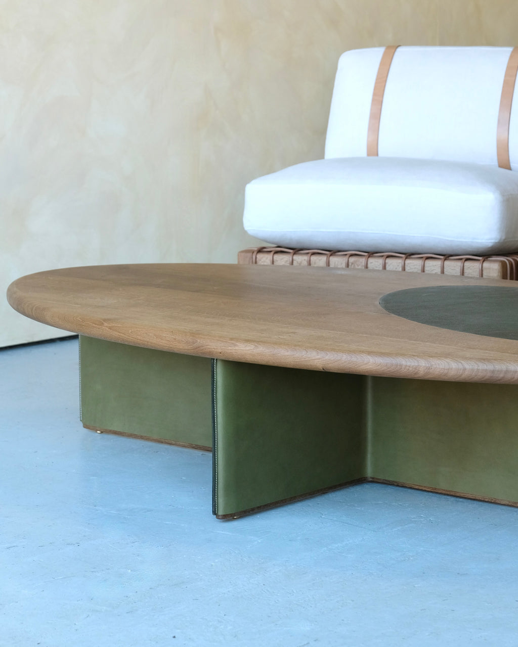 LAY - Coffee Table