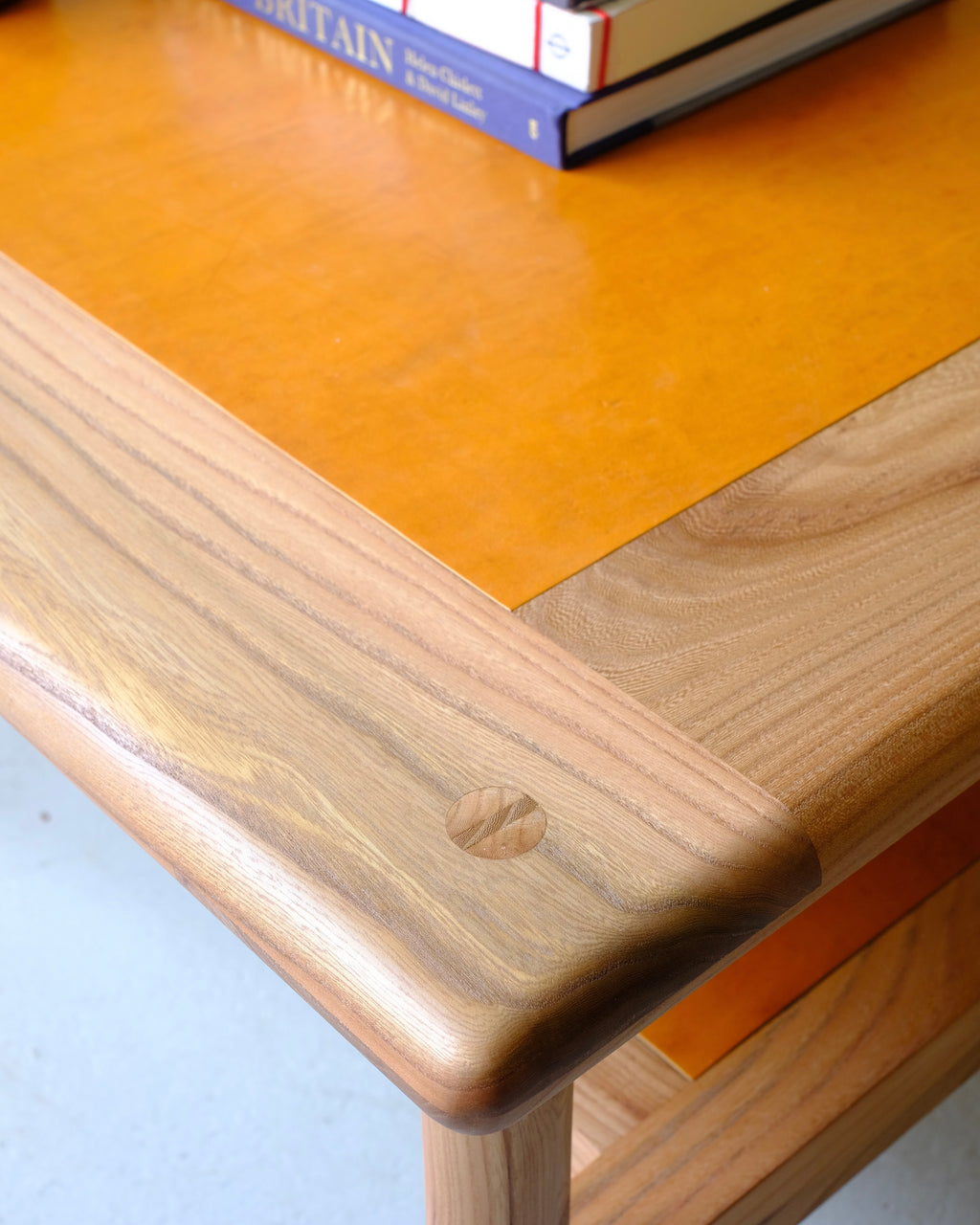 MESA - Coffee Table