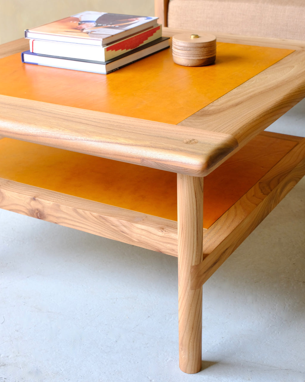 MESA - Coffee Table