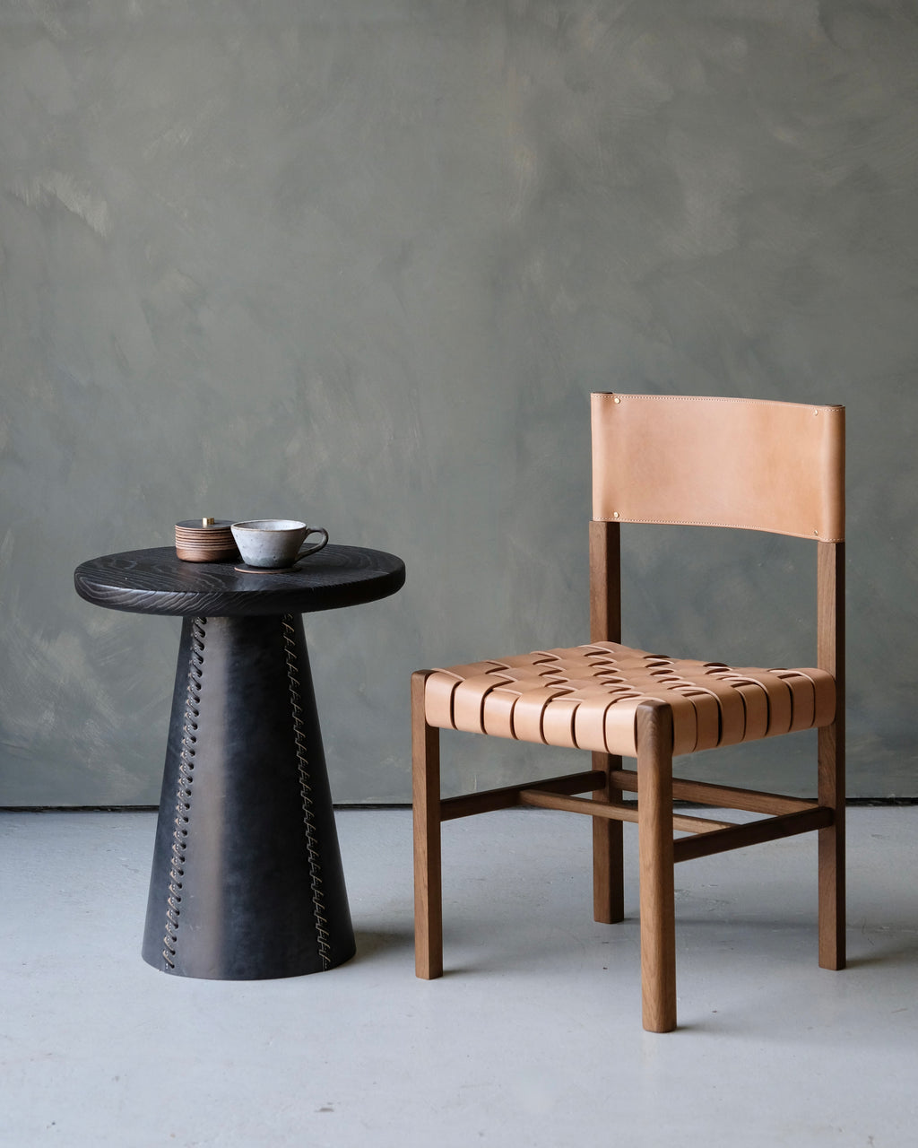 TAPER - Side Table