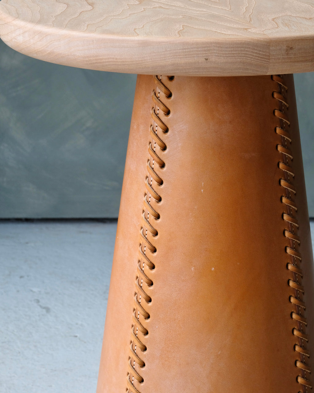 TAPER - Side Table