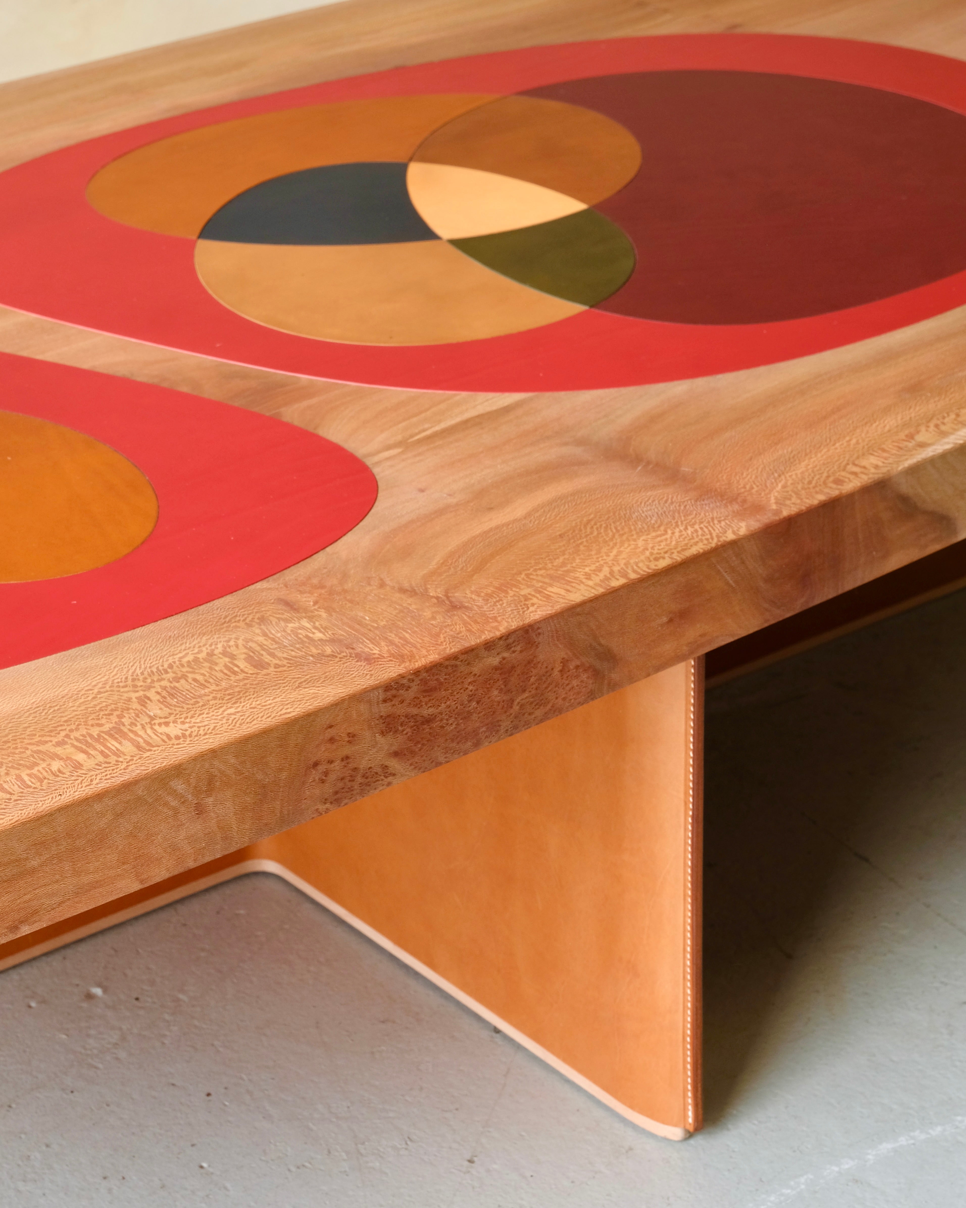 LAY - Coffee Table