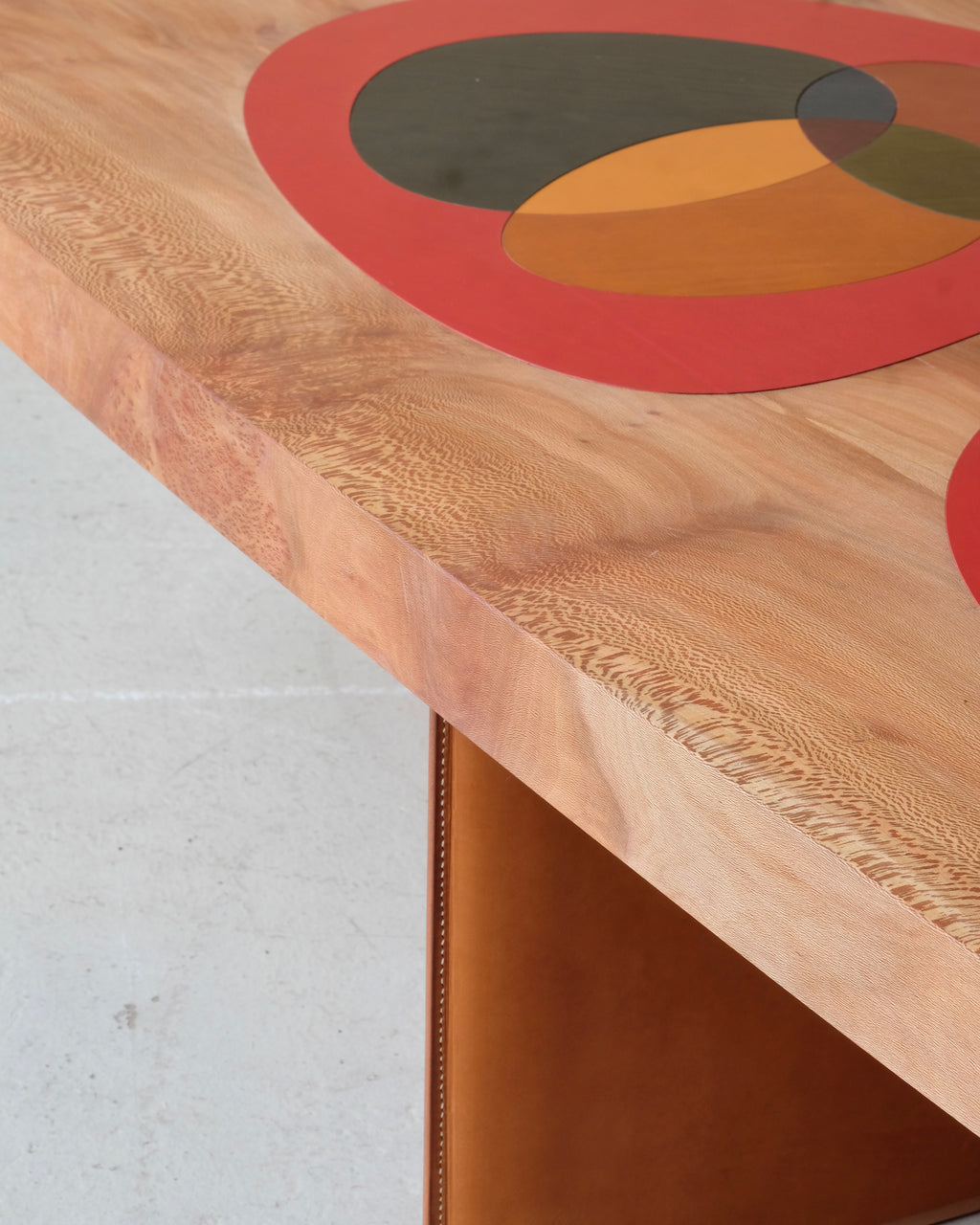 LAY - Coffee Table