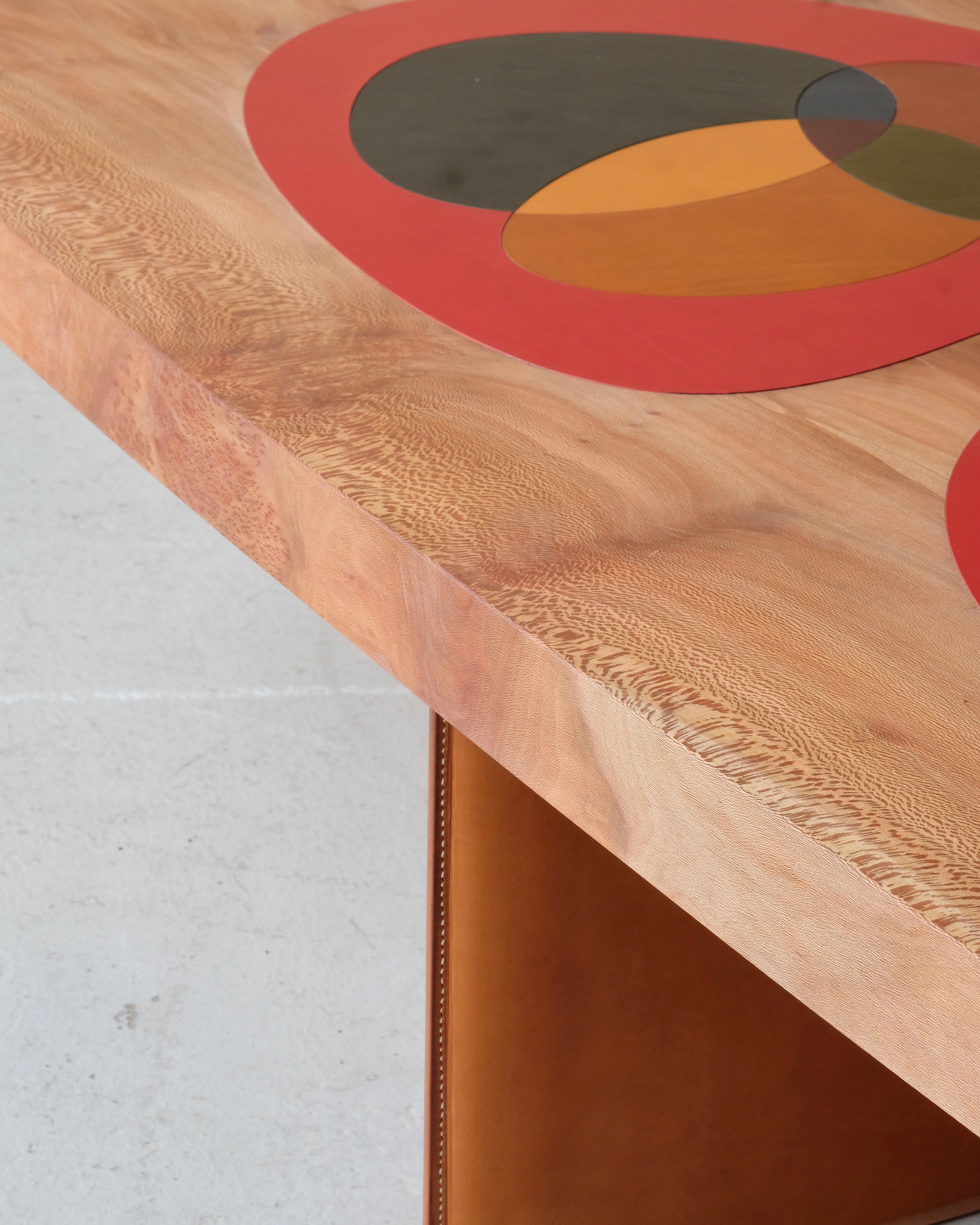 LAY - Coffee Table