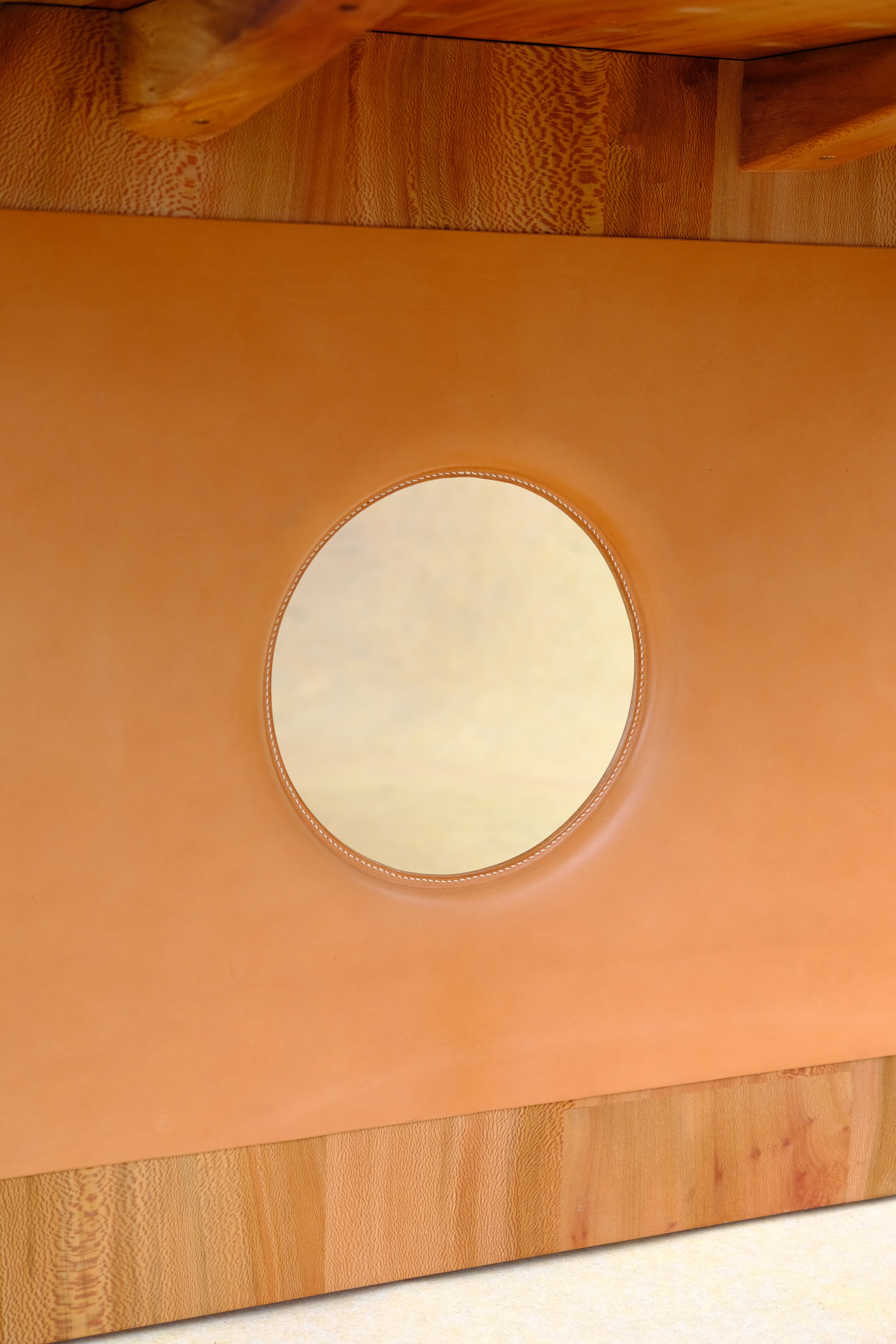 PORTAL - Dining Table