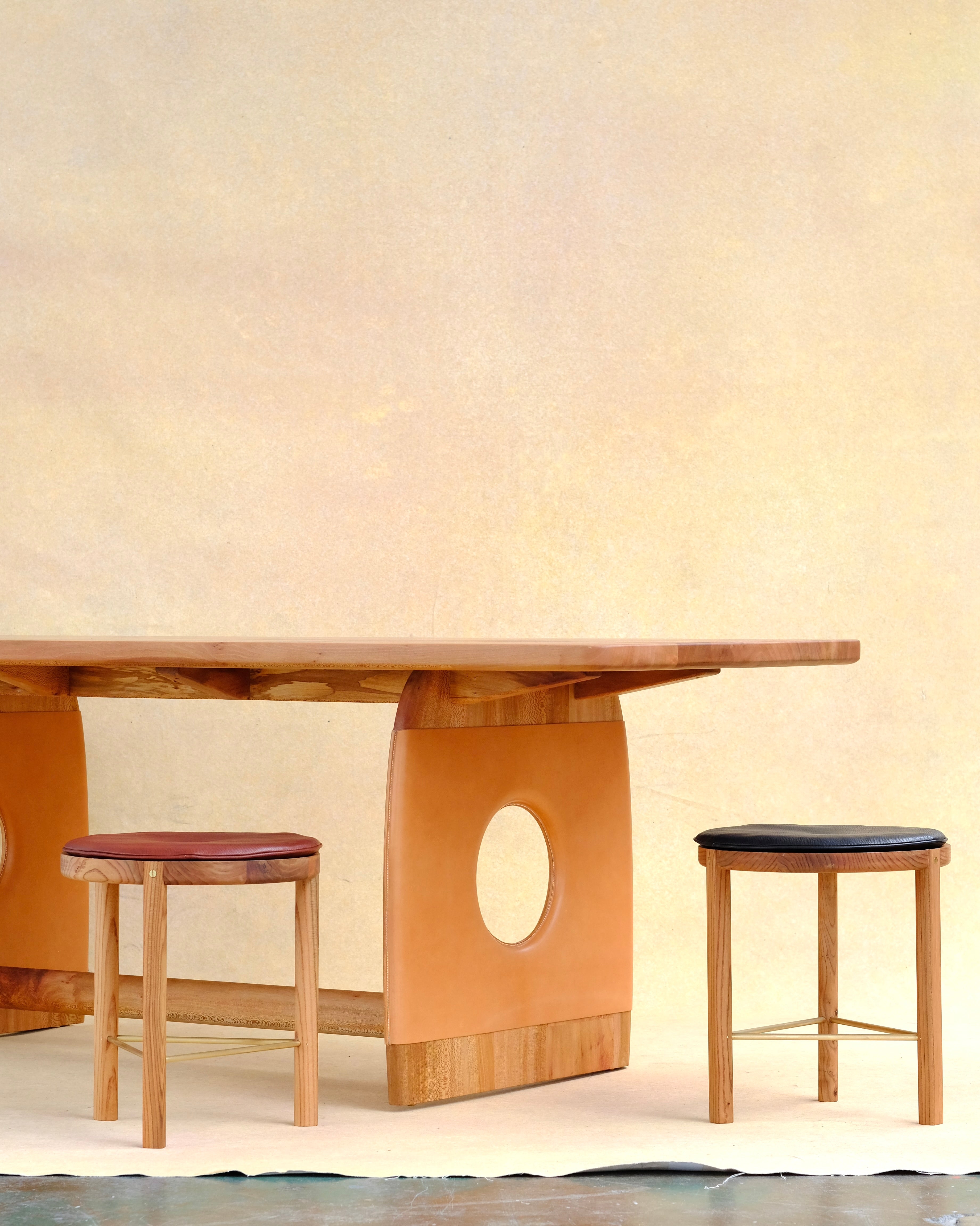 PORTAL - Dining Table