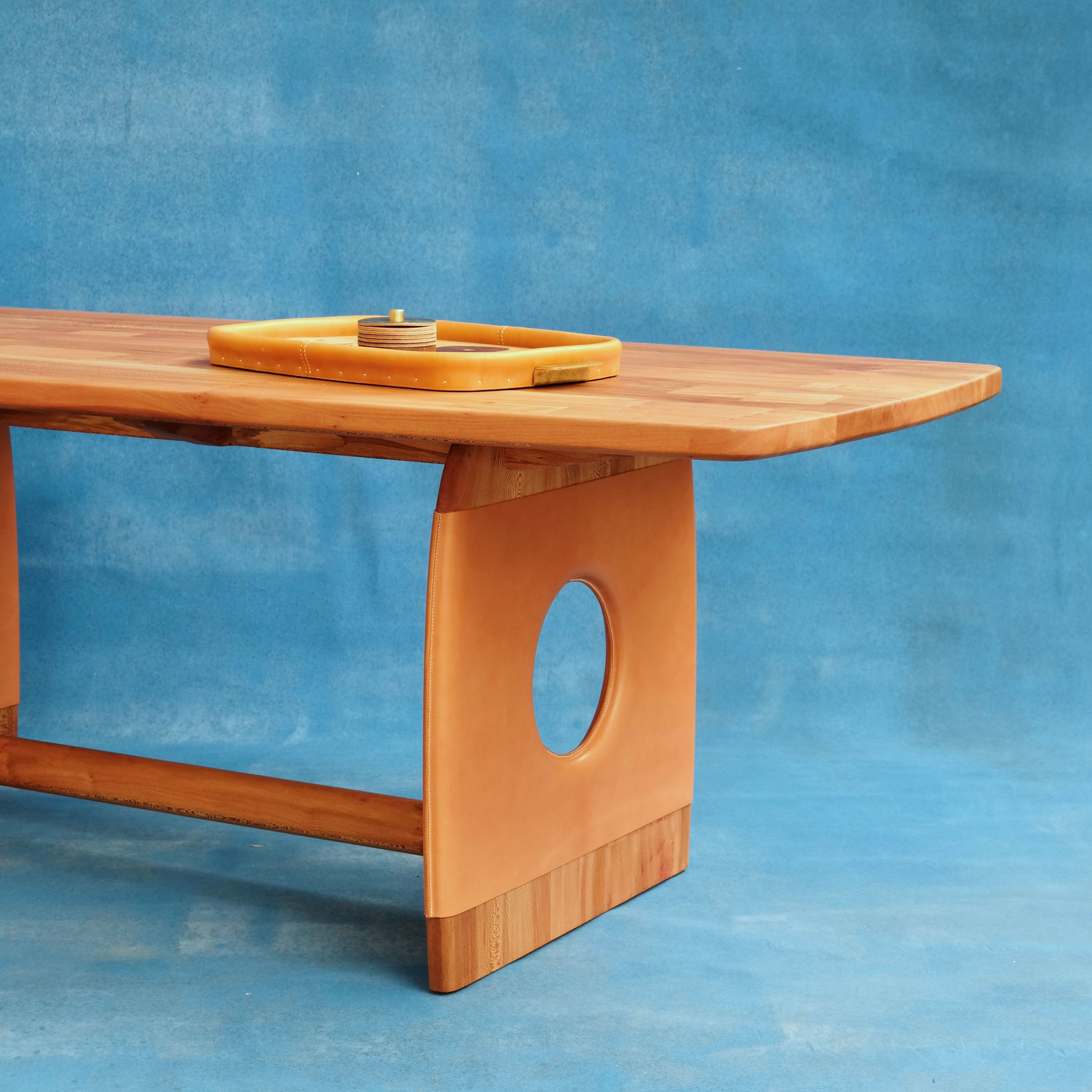 PORTAL - Dining Table
