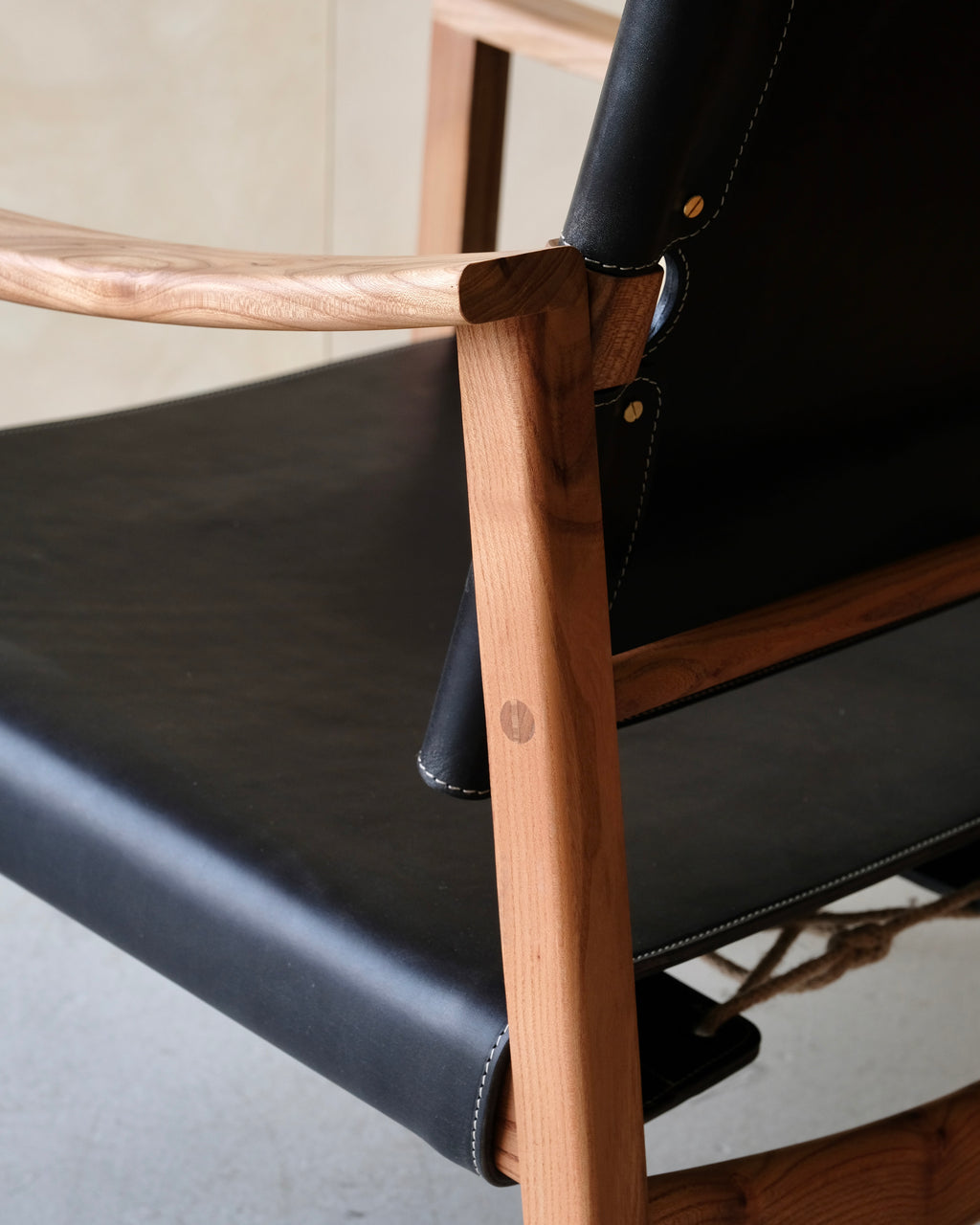 CAMBER - Armchair