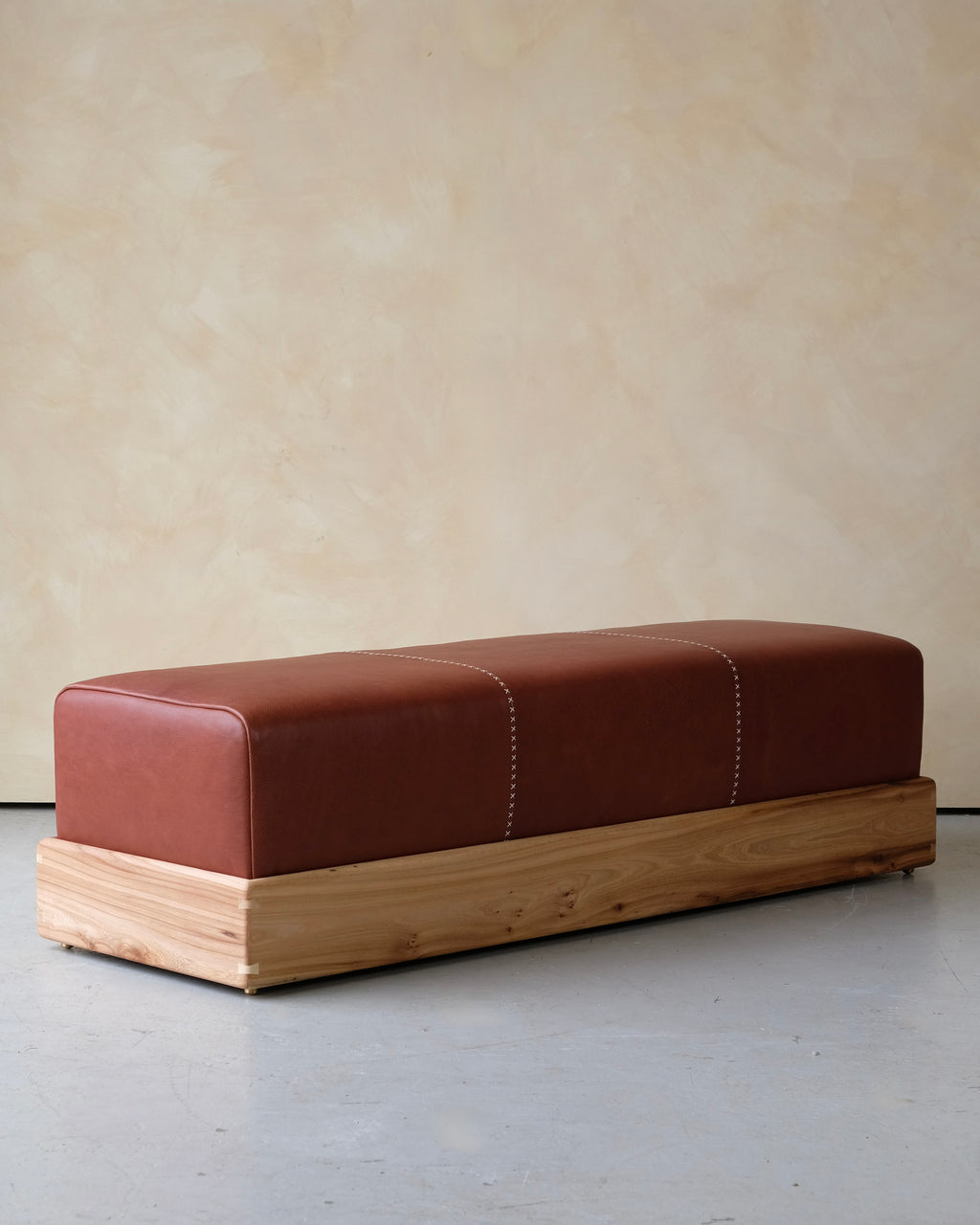 POMMEL - Ottoman bench