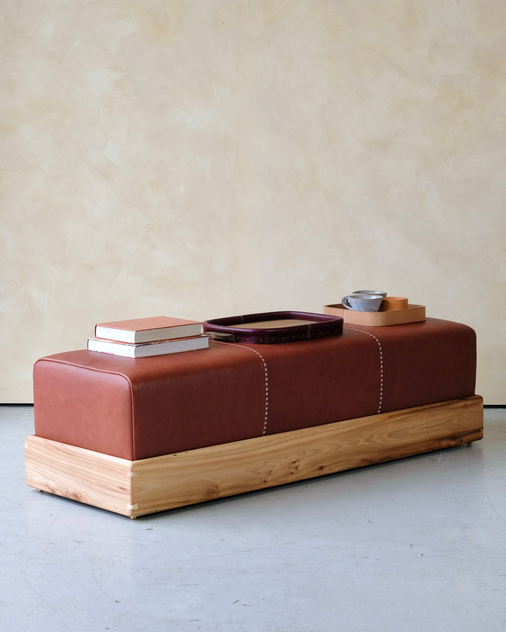 POMMEL - Ottoman bench