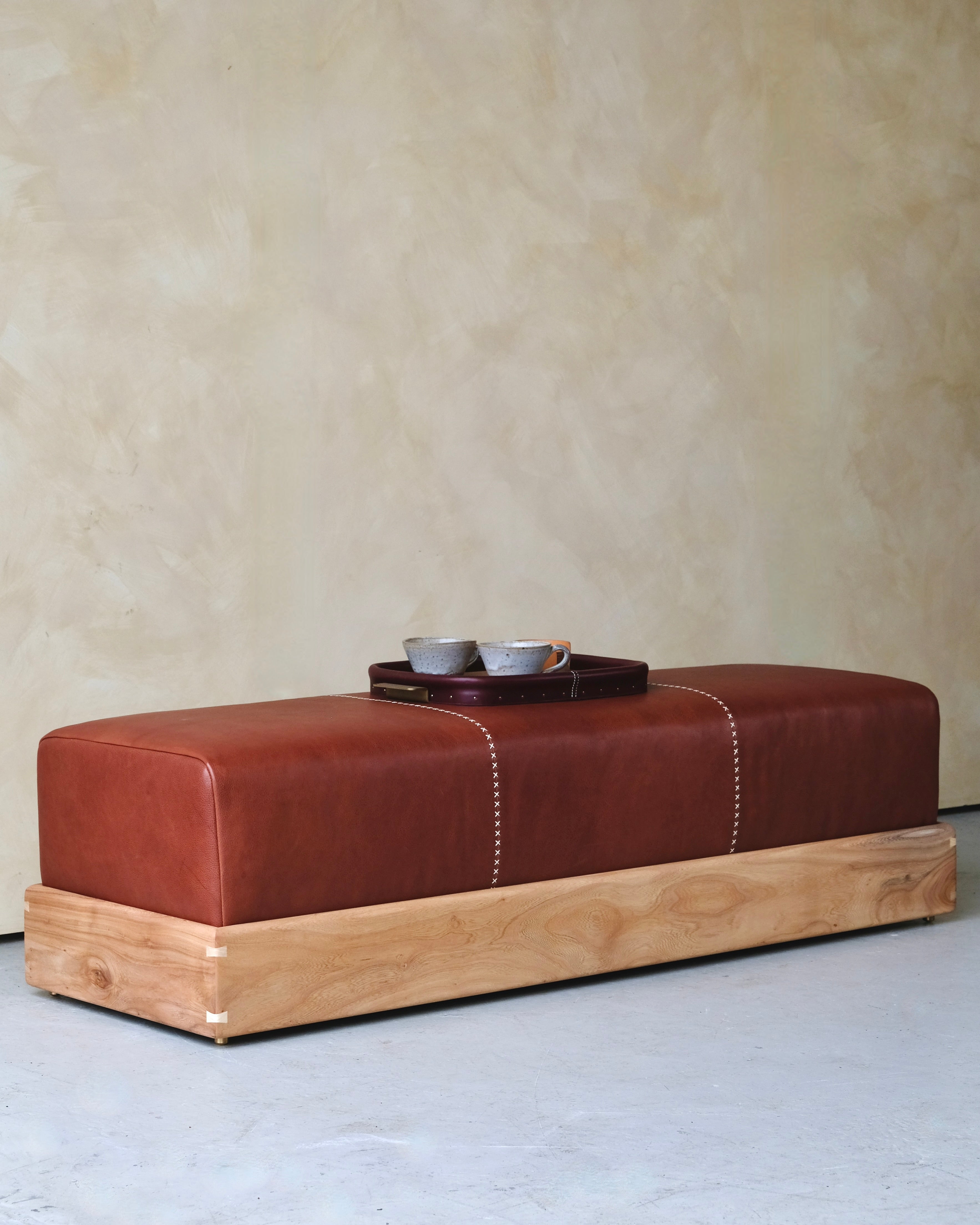 POMMEL - Ottoman bench