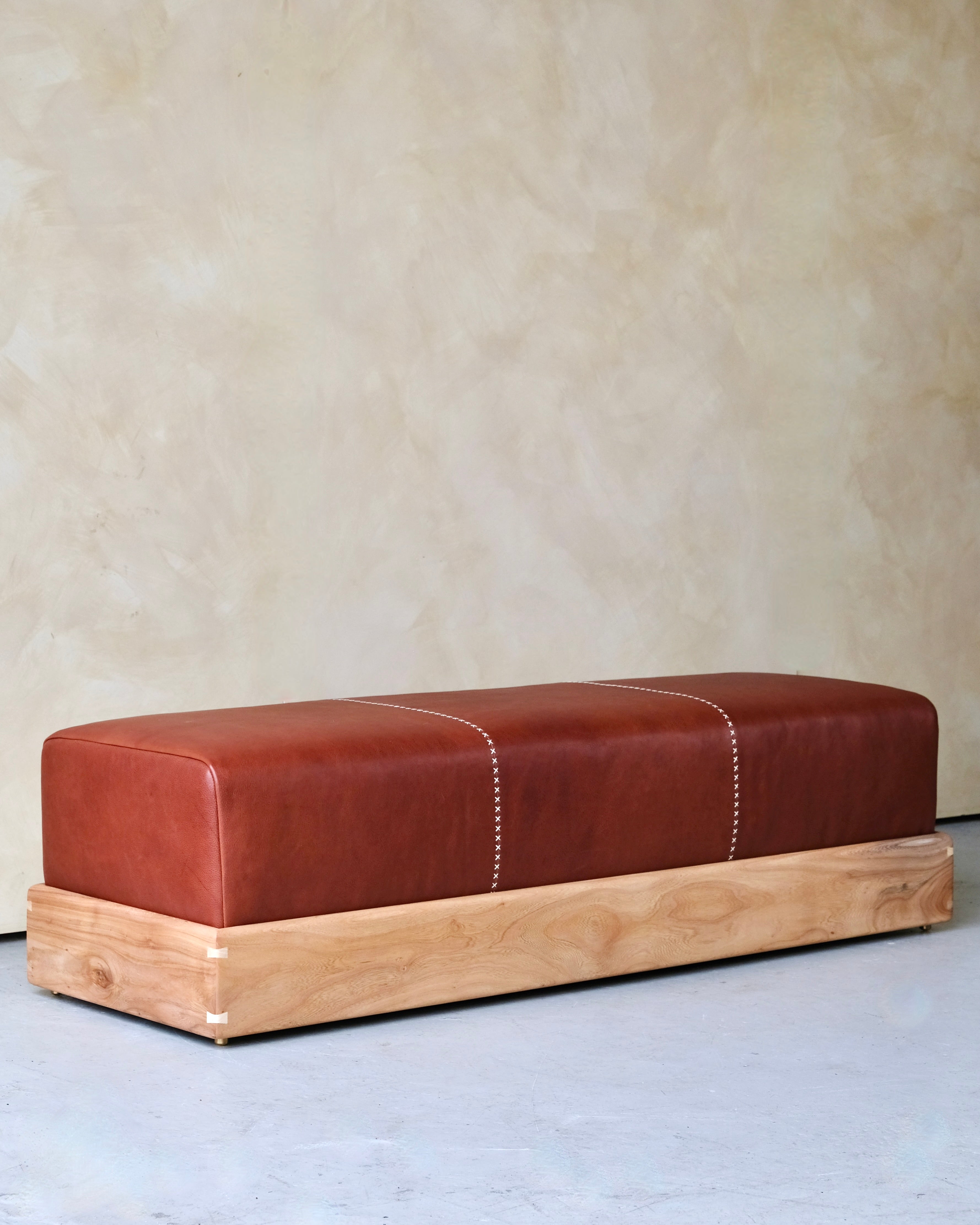 POMMEL - Ottoman bench