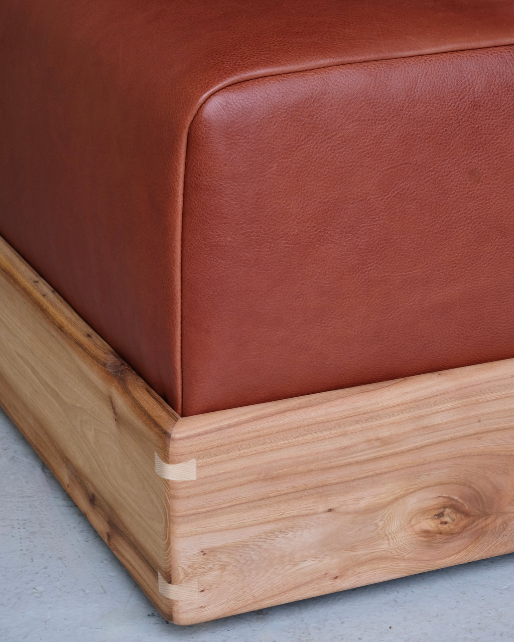 POMMEL - Ottoman bench