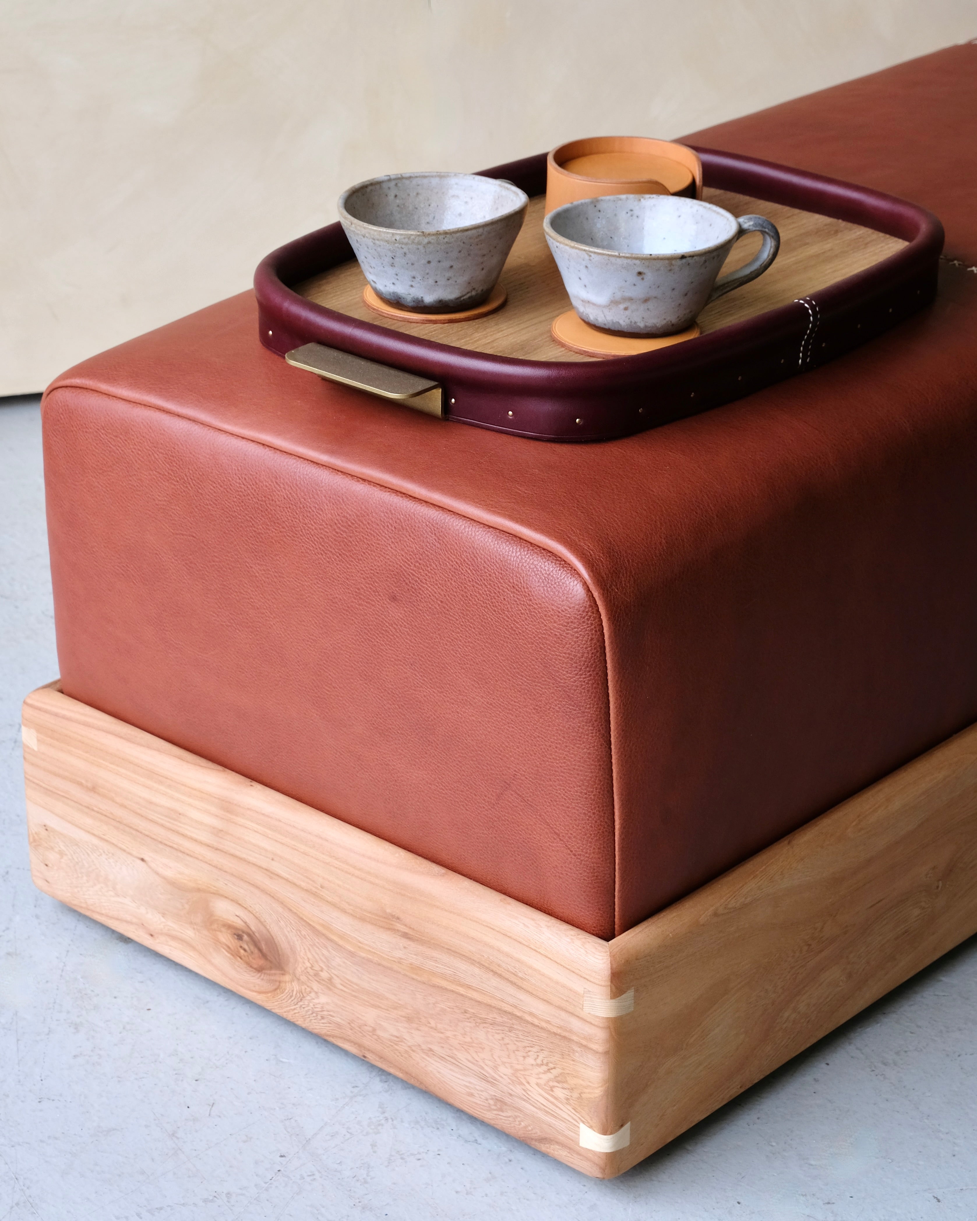 POMMEL - Ottoman bench