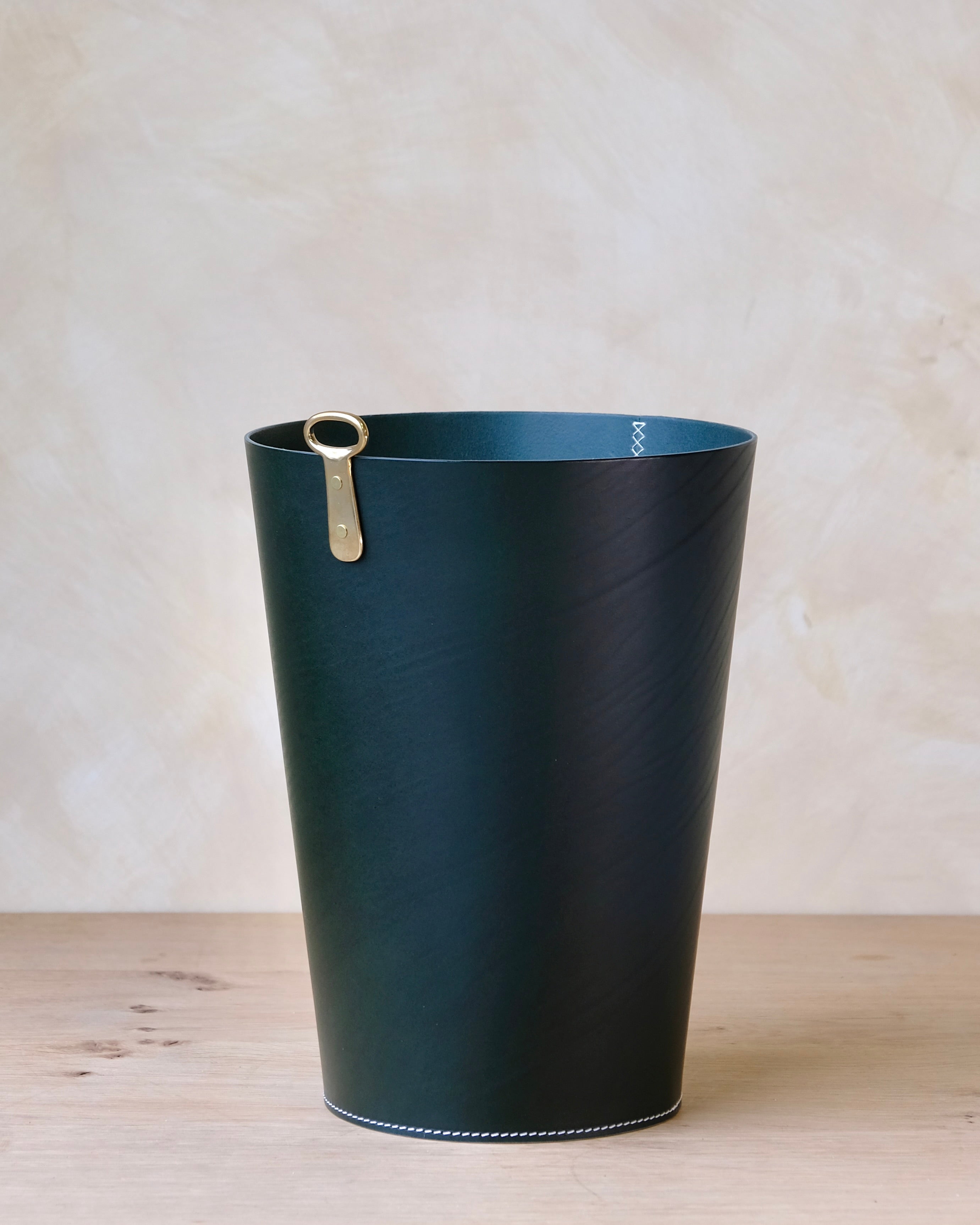 EYELET - Leather Wastepaper Bin