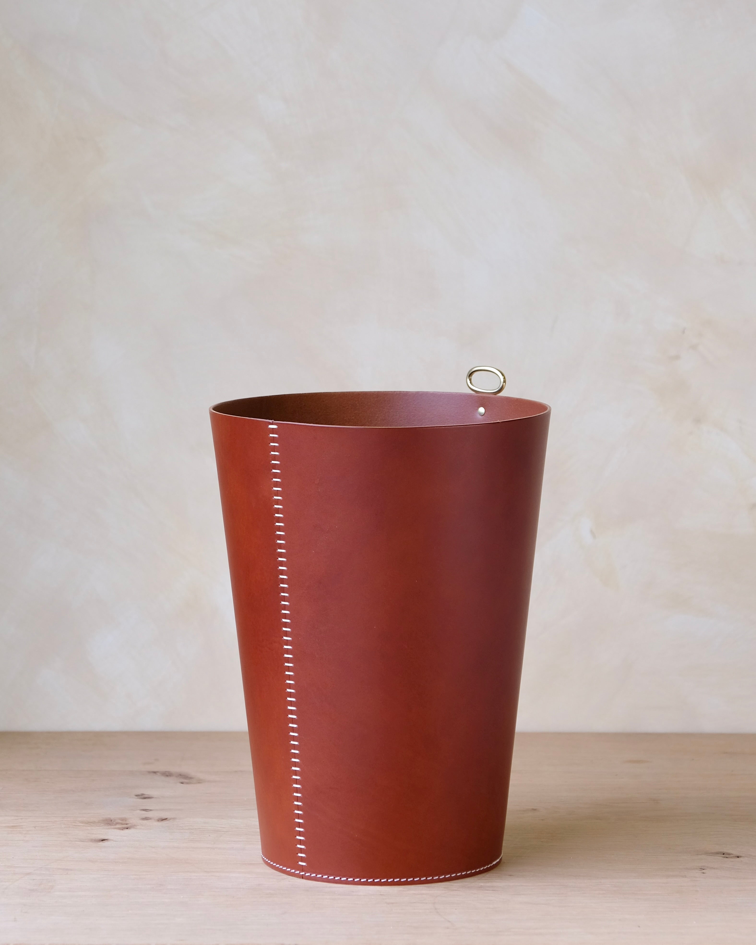 EYELET - Leather Wastepaper Bin