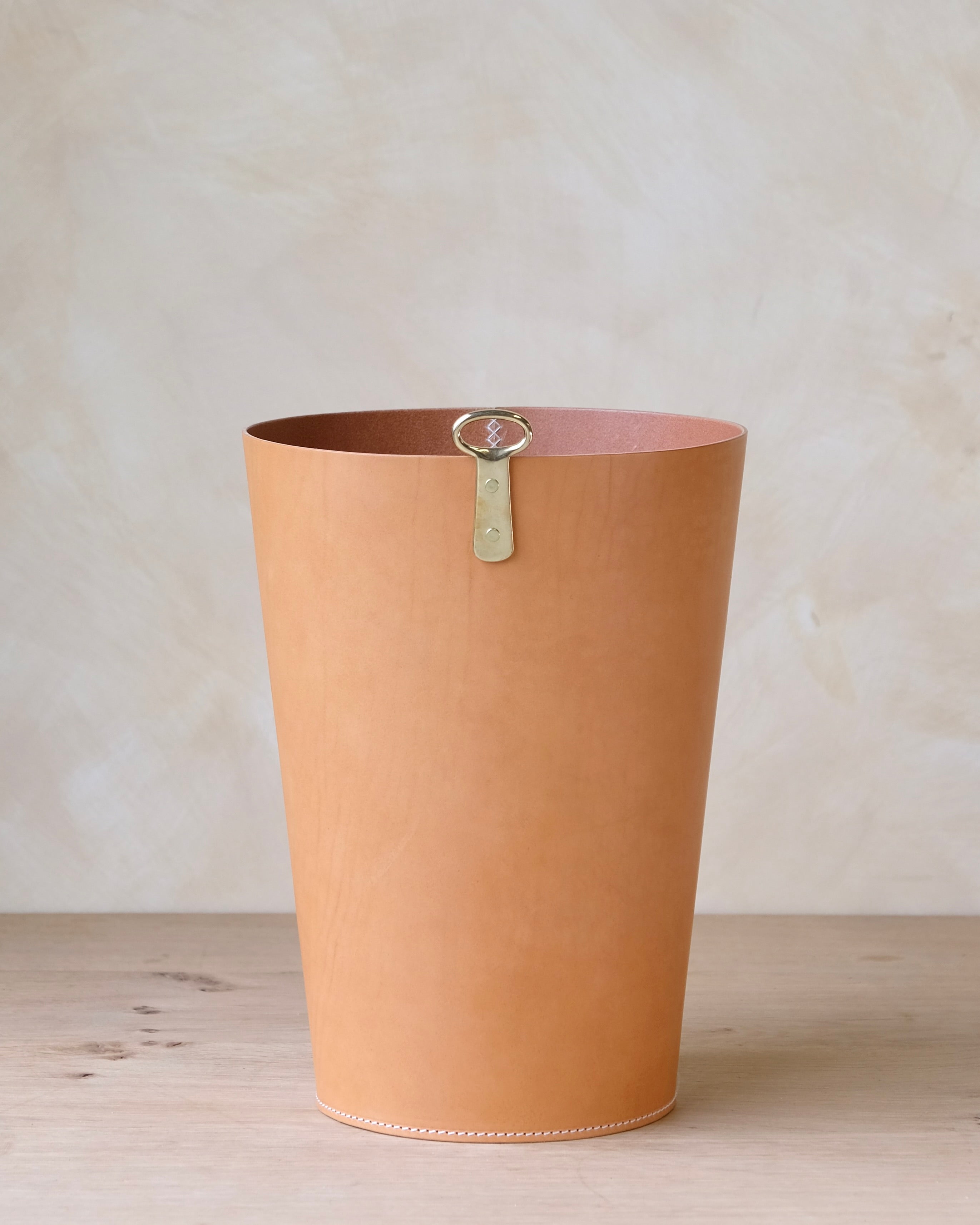 EYELET - Leather Wastepaper Bin