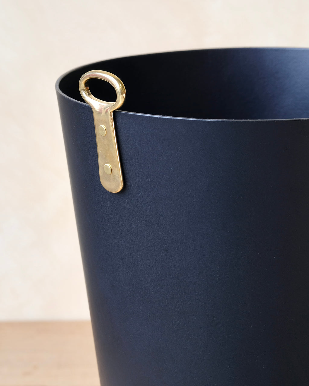 EYELET - Leather Wastepaper Bin
