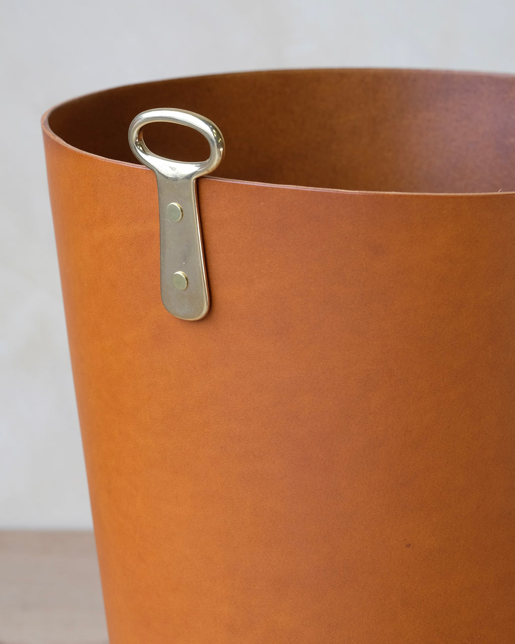 EYELET - Leather Wastepaper Bin