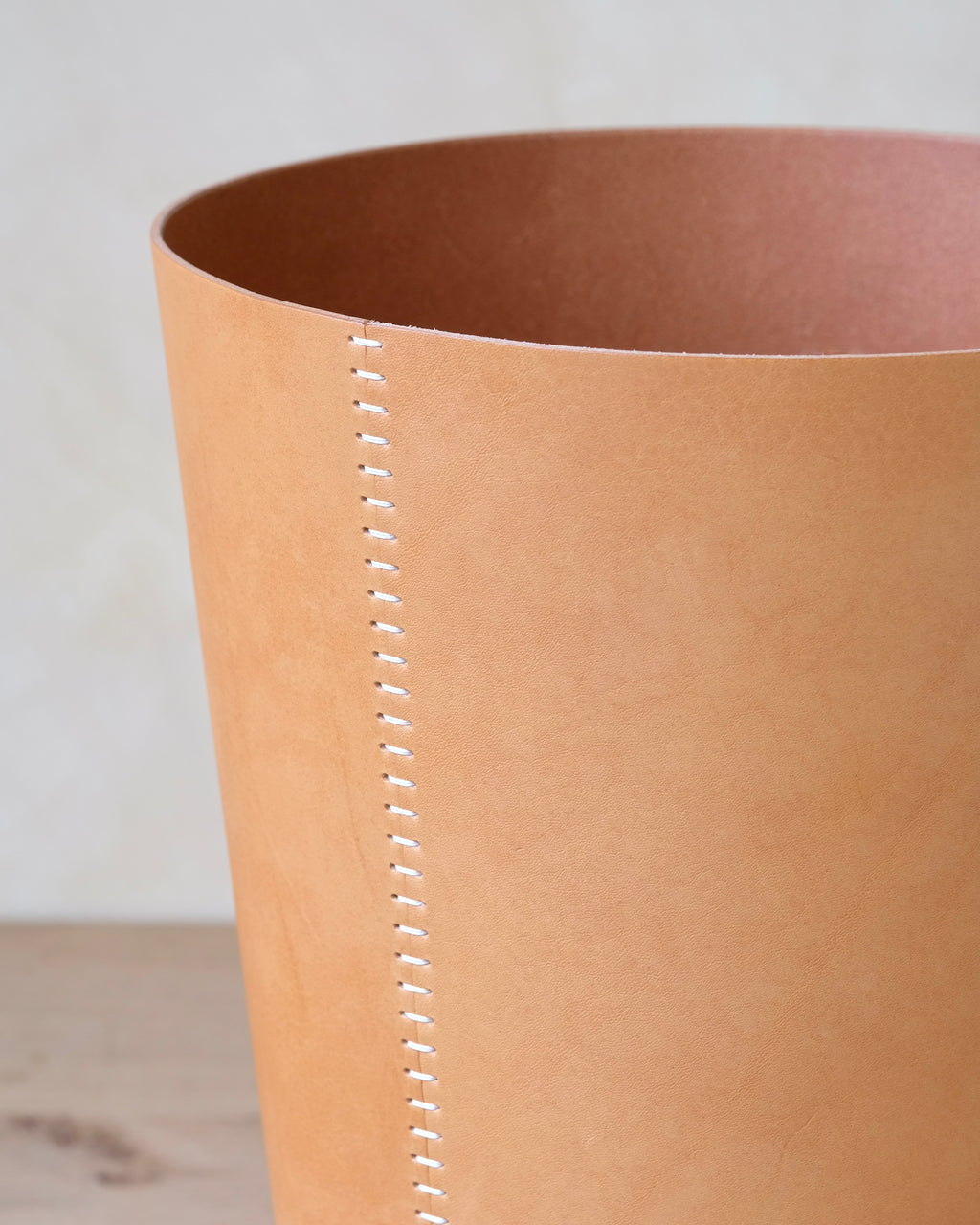 EYELET - Leather Wastepaper Bin