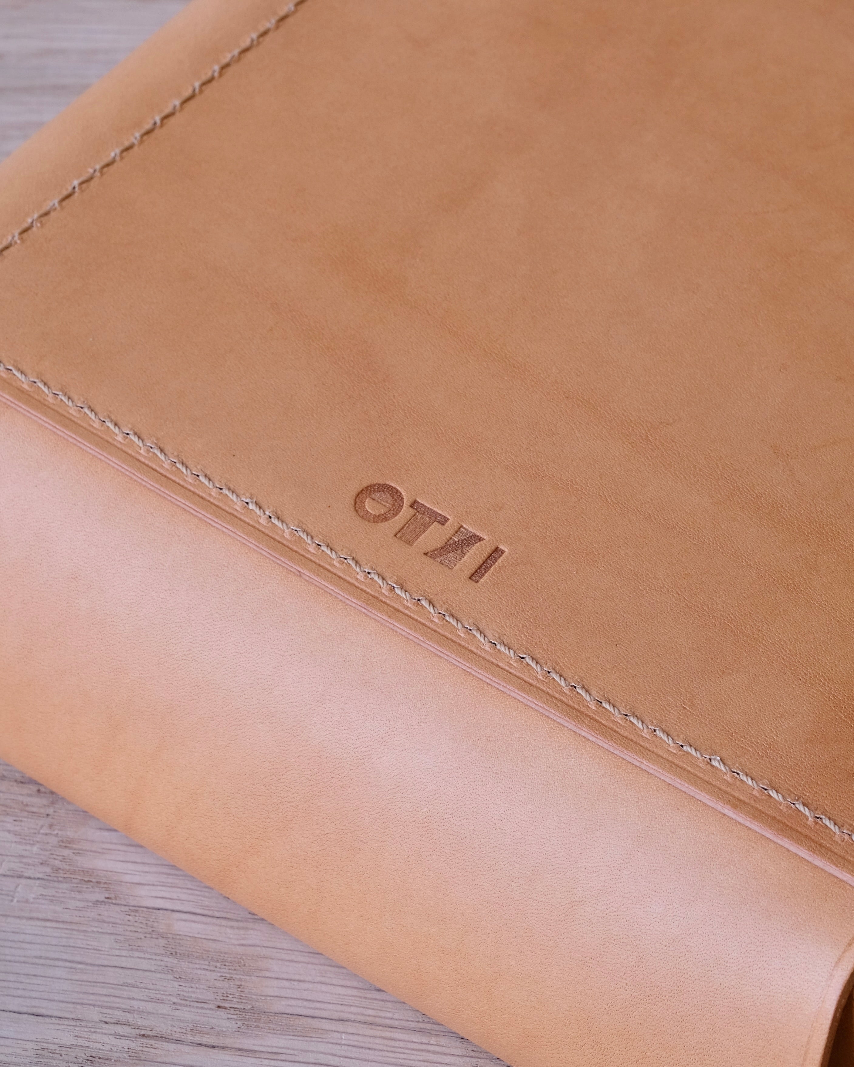 ASSEMBLY - Valet Leather Tray