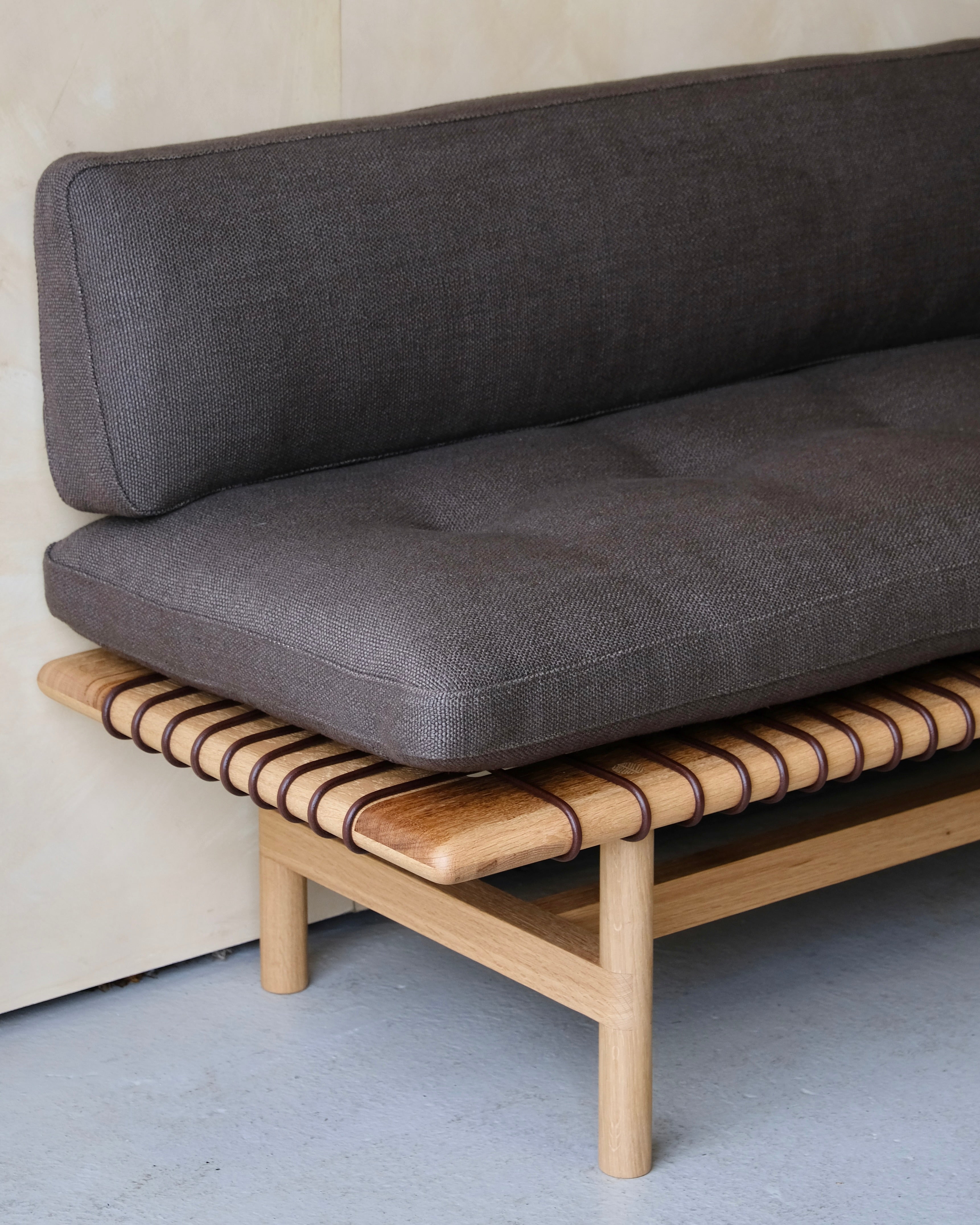 MESA - Bench