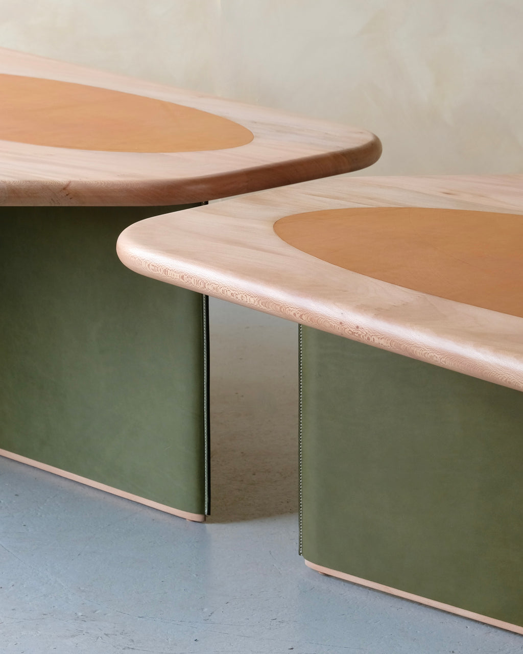 LAY - Coffee Table